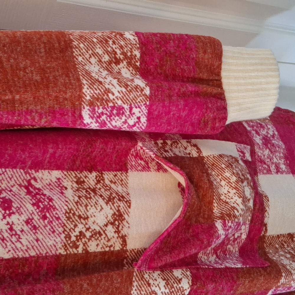 Plaid Open-Front Cardigan Sweater - Picture 4 of 6